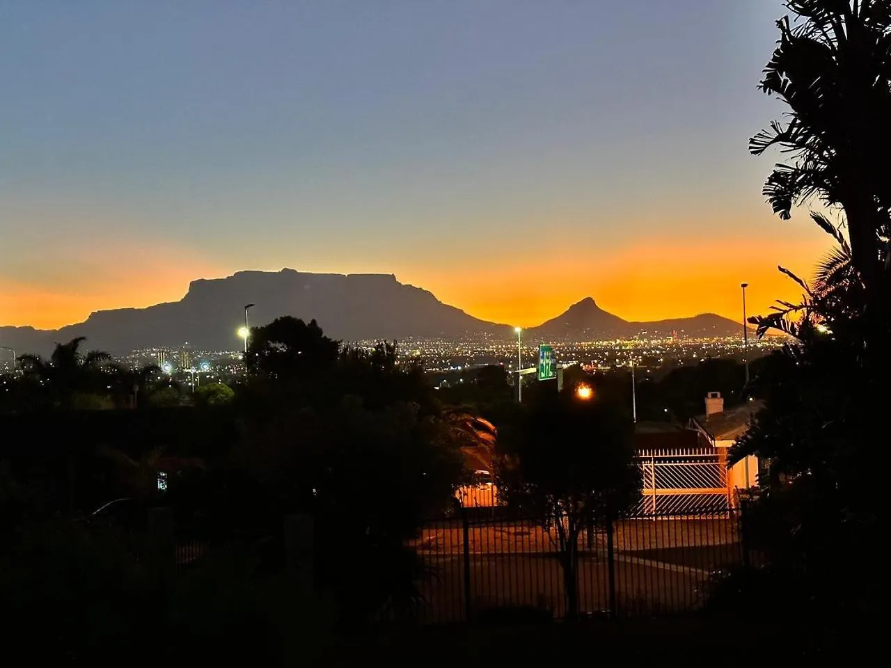 Bonita Vista Plattekloof Villa Cape Town